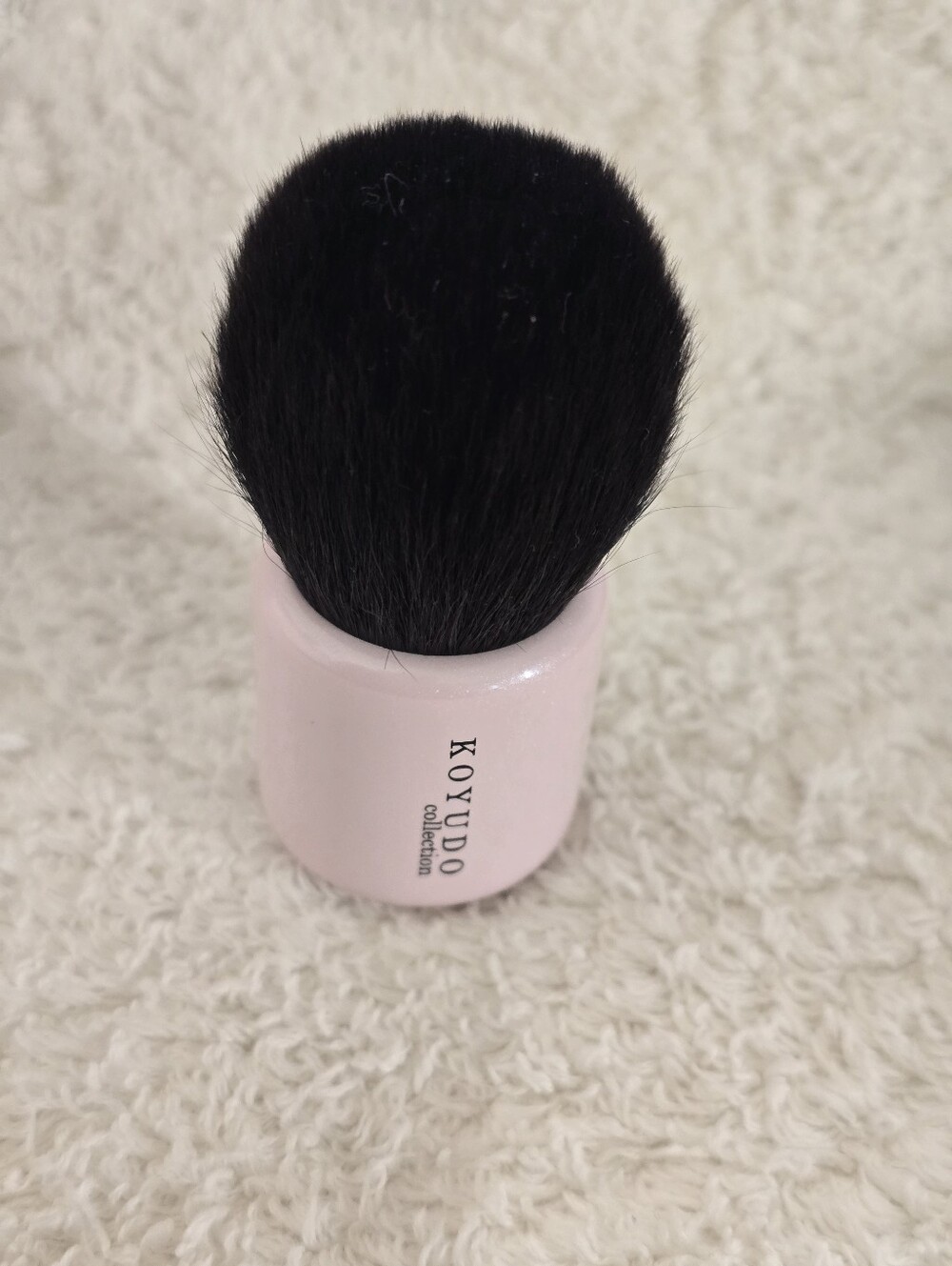 Koyudo H005 Mushroom Kabuki Brush - Picture 2 of 2